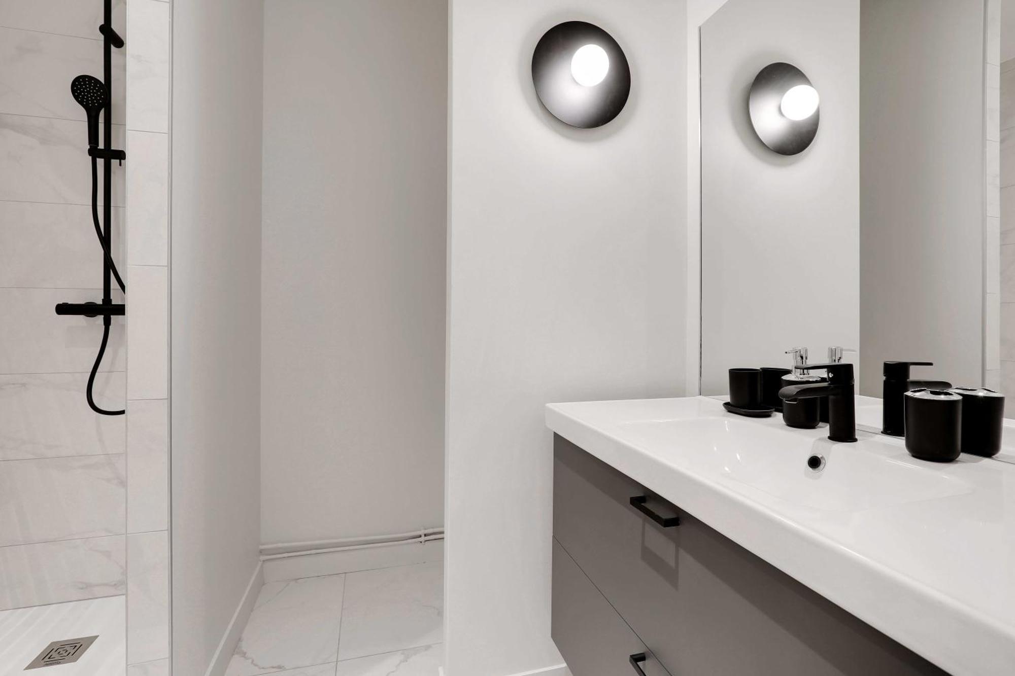 Modern Apartment 1Br- 4P Le Marais Quarter パリ エクステリア 写真
